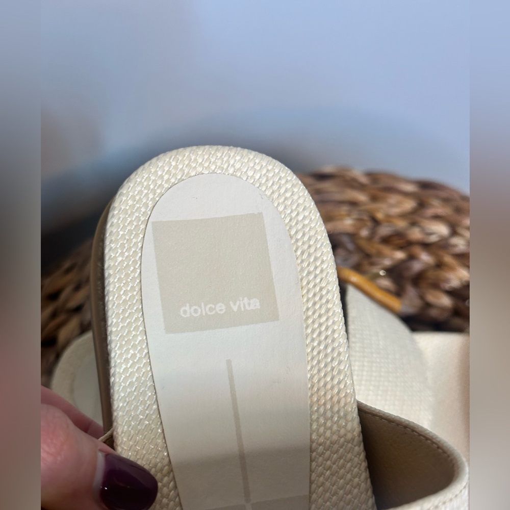 NWT sz 7.5 Dolce Vita Genzel Slide sandal cream ivory neutral double strap - Picture 4 of 6